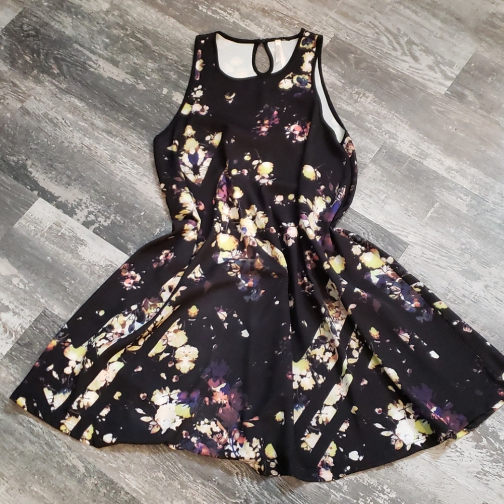 3/60 Patterned spicysugar midi dress - Picture 1 of 4
